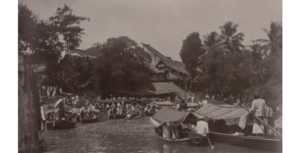 Chinese Petjoenfeesten op de Tjiliwoeng in Batavia