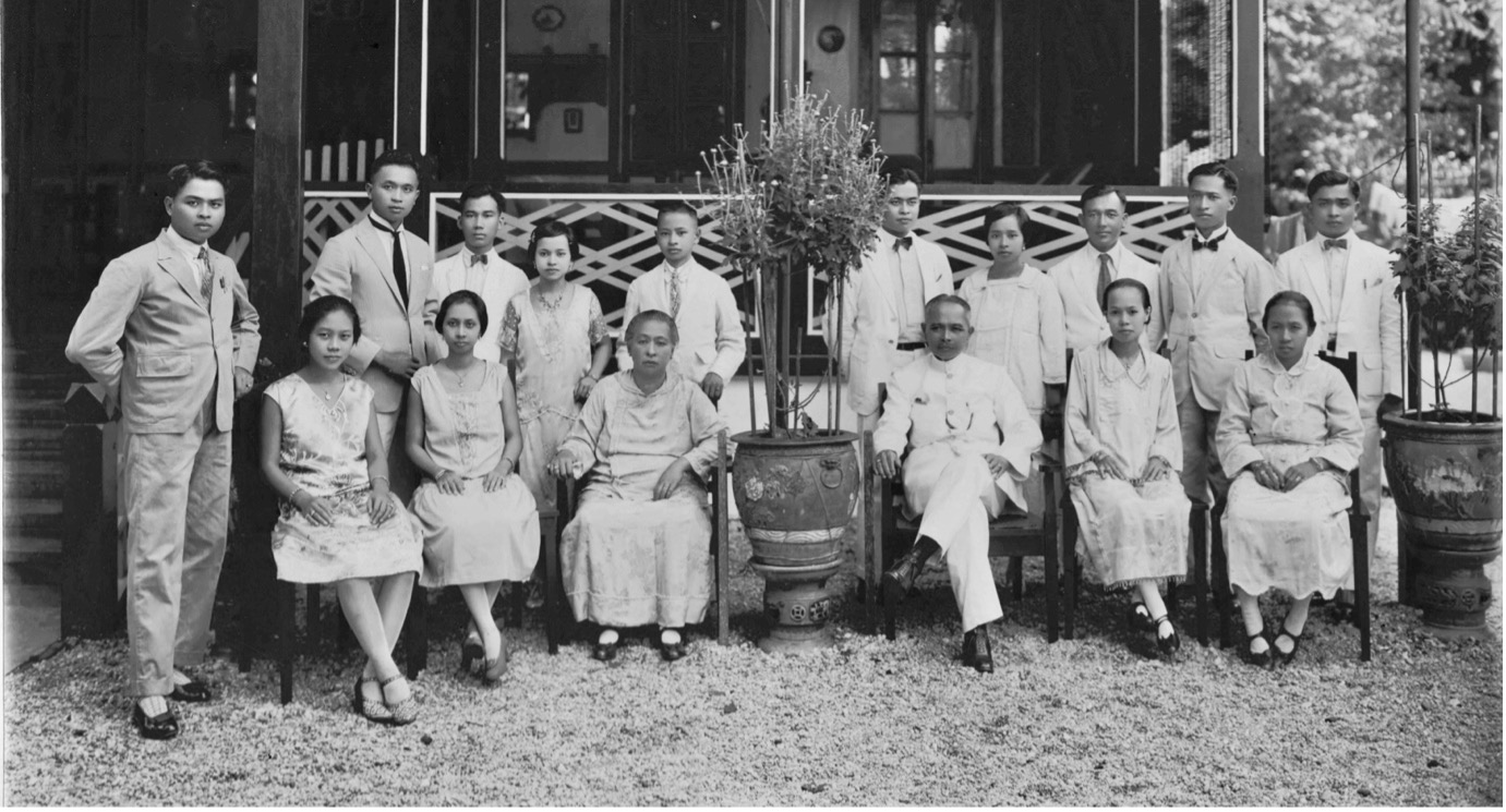 FmV 82 Afbeelding 1 Familie Teng, Bandjermasin, ca. 1929