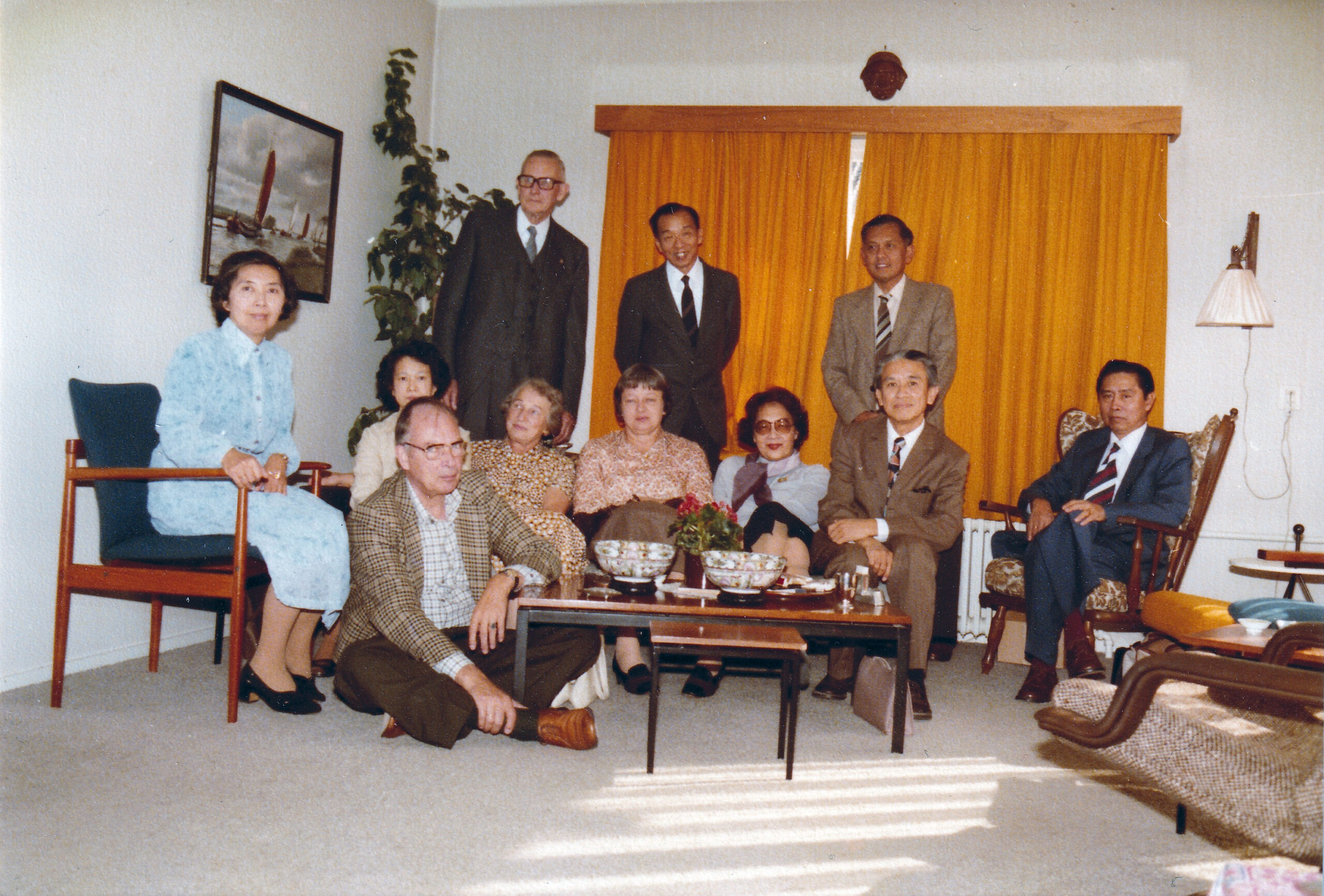 FmV 89 Afbeelding 6_Een bijeenkomst in Nederland